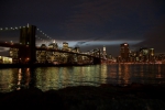 Brooklyn Bridge bij nacht